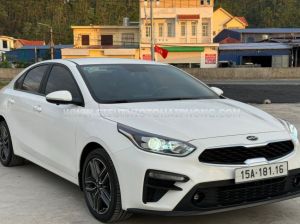 Xe Kia Cerato 1.6 MT 2021